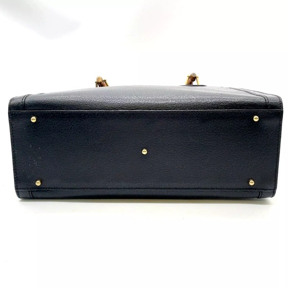 Authentic Vintage Gucci Bamboo Black Leather HandBag “Diana bag” inside peeling - Picture 7 of 17